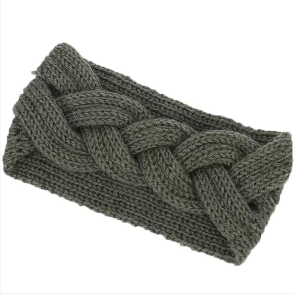 🎁Knitted Headband in Olive🍸✨ - Picture 2 of 3